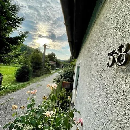 Latoria Vendeghaz Latorpusztan, A Buekk Sziveben Apartment Saly