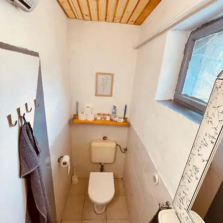 Latoria Vendeghaz Latorpusztan, A Buekk Sziveben Apartment