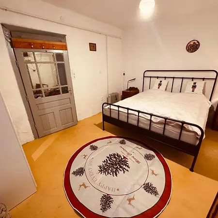 Apartment Latoria Vendeghaz Latorpusztan, A Buekk Sziveben Saly